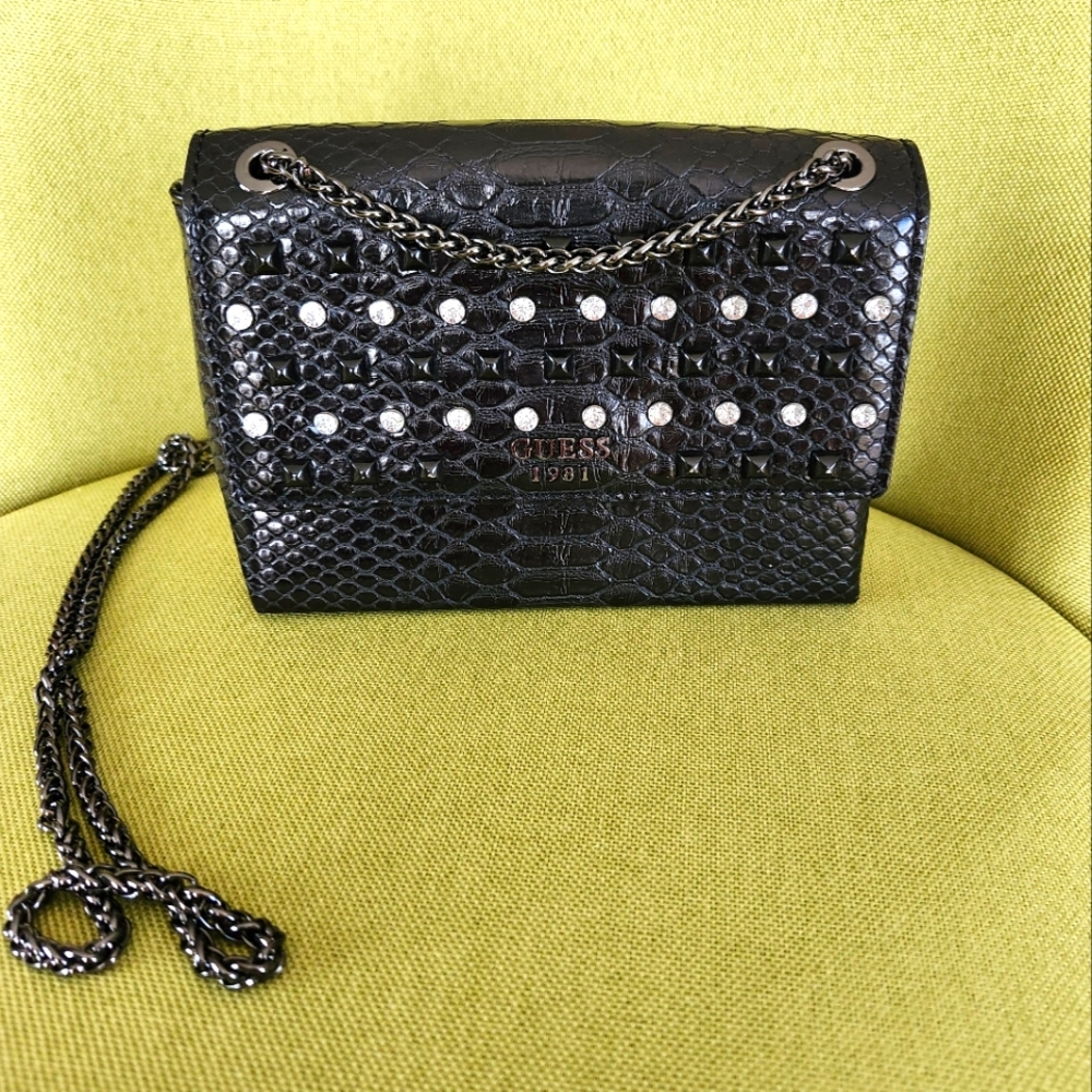 Guess purse